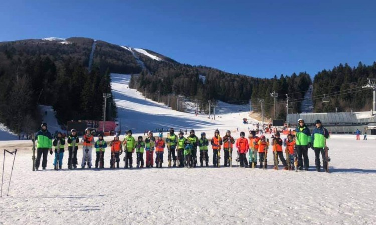 Udruženje pedagoga sporta Goražde i ove godine organizira školu skijanja na Igmanu